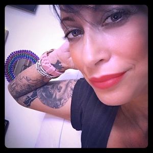 Meet your Posher, Pamela